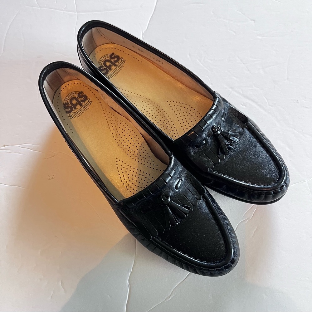 Nwot Sas Women's Tassel Kiltie Loafers In Brown Size 8s